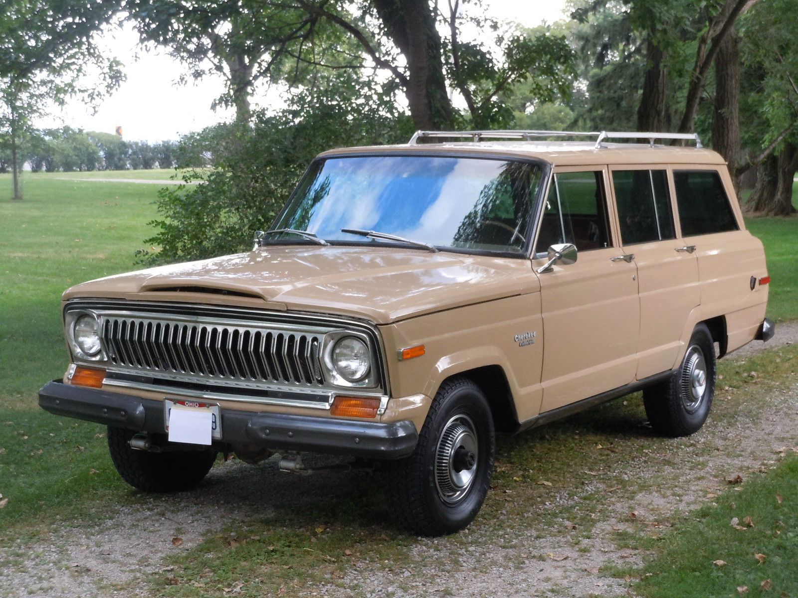 1977 Jeep Cherokee 5.9L na prodej
