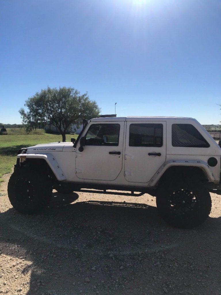Jeep Wrangler Rubicon Unlimited Converted Lift And Body Na Prodej