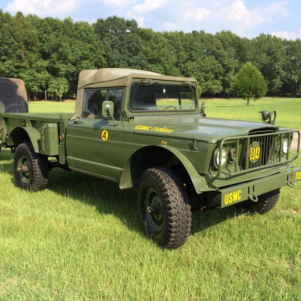 1967 Jeep Gladiator M715 a M101 trailer