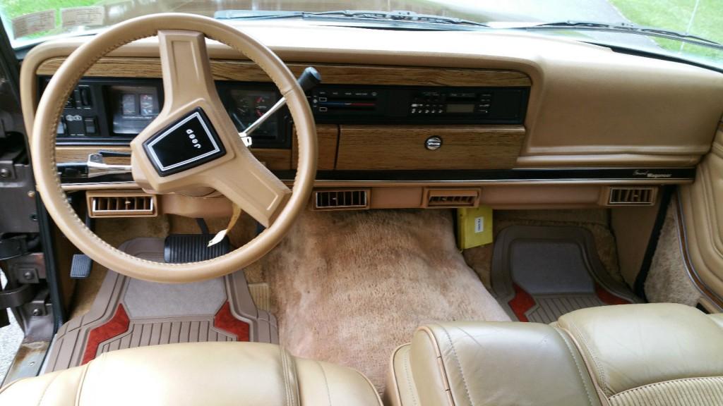 1988 Jeep Grand Wagoneer