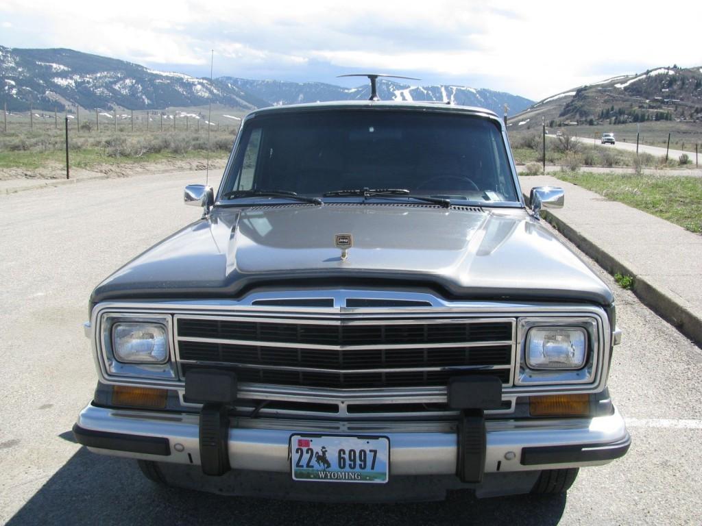 1988 Jeep Grand Wagoneer 4×4 Limousine