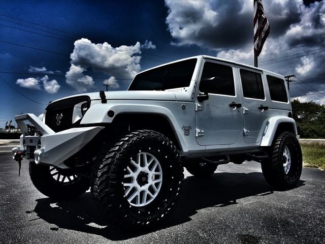 2016 Jeep Wrangler Custom Lifted Sahara Leather HARDTOP