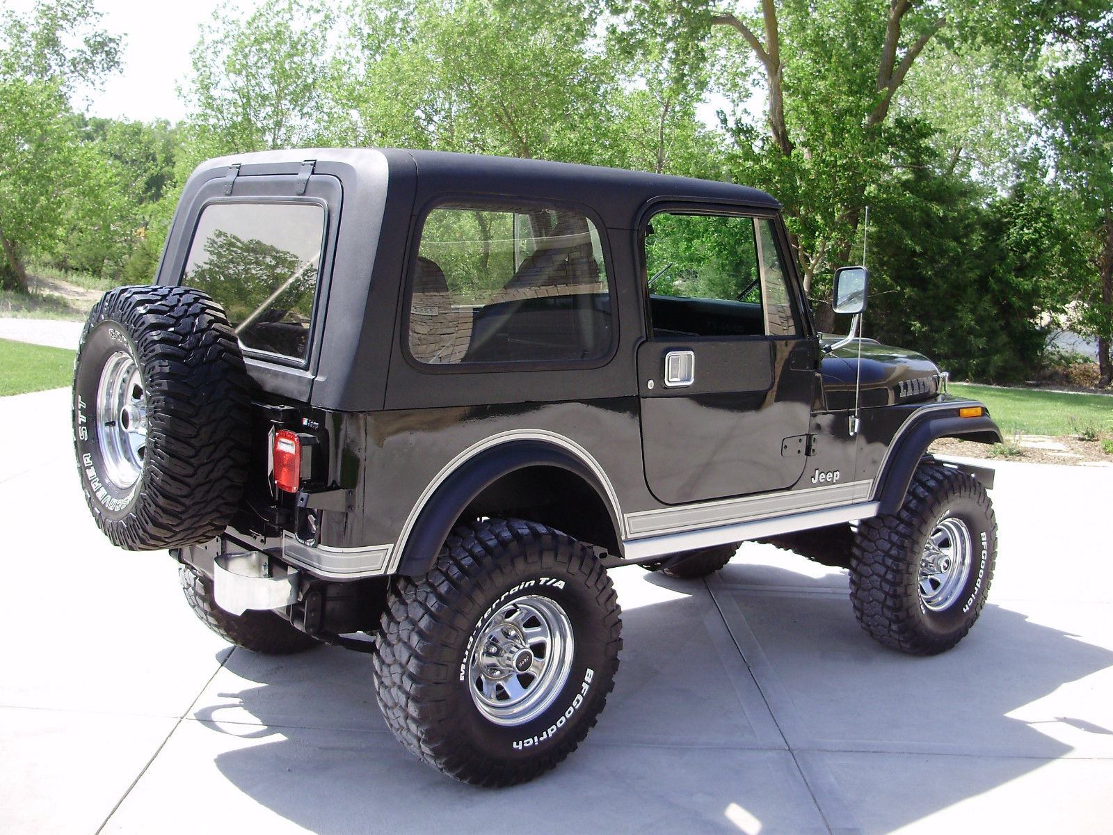 1982 Jeep CJ7 Laredo na prodej
