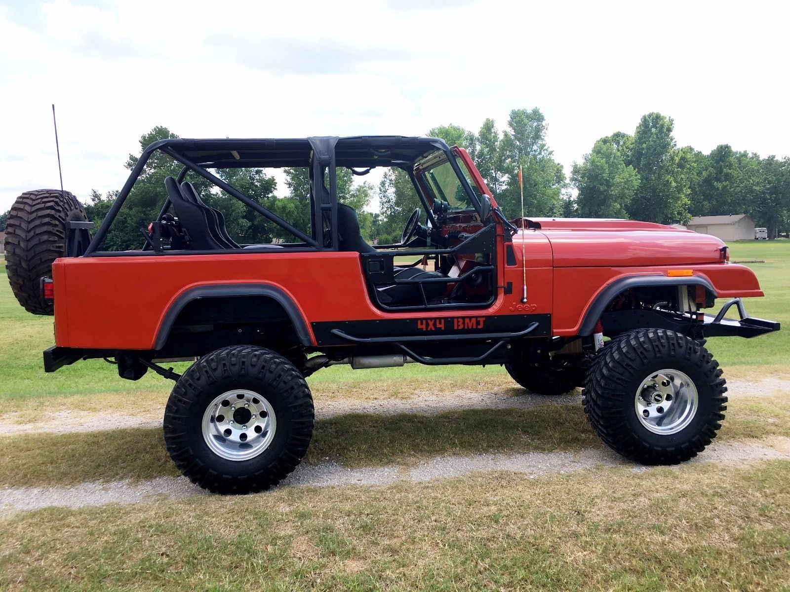 1983 Jeep Wrangler Scrambler Lifted na prodej