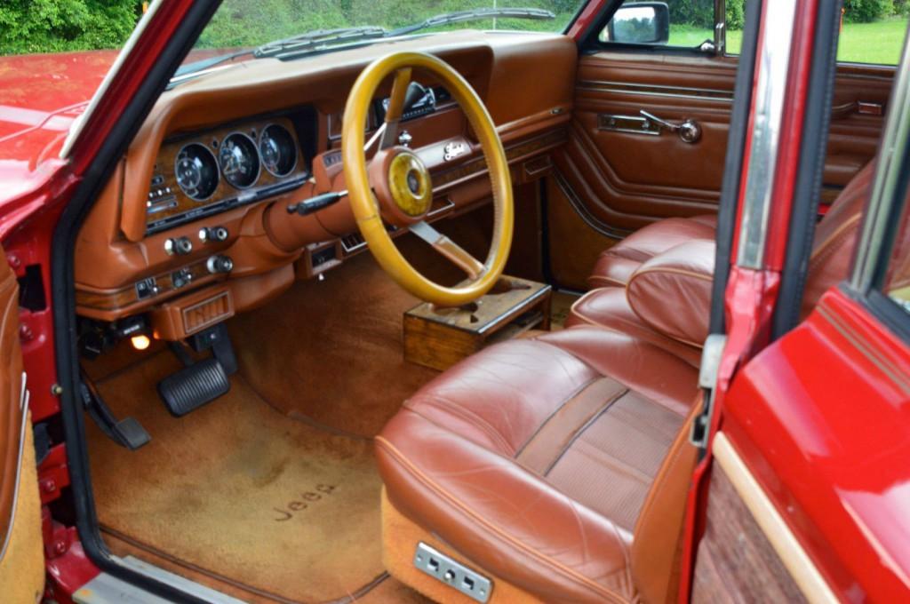 1983 Jeep Grand Wagoneer