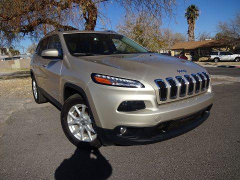 2015 Jeep Cherokee na prodej
