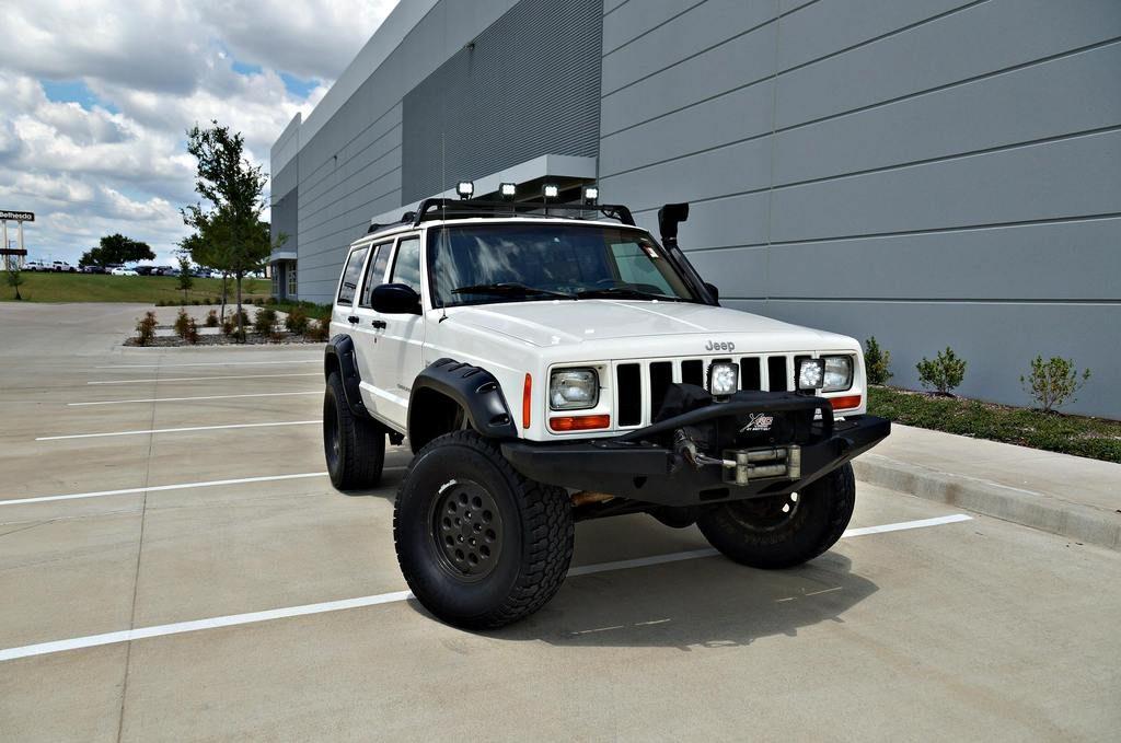 1999 Jeep Cherokee Sport 4×4 XJ! XRC Bumpers! 102k miles!