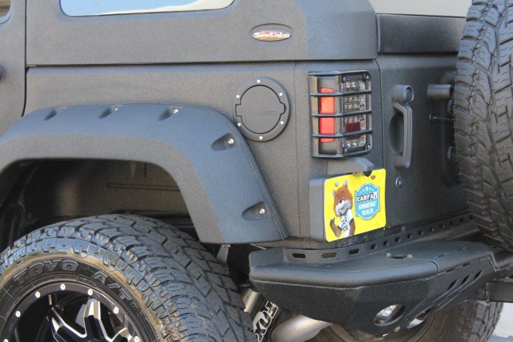 2012 Jeep Wrangler Unlimited Custom SHOW JEEP!