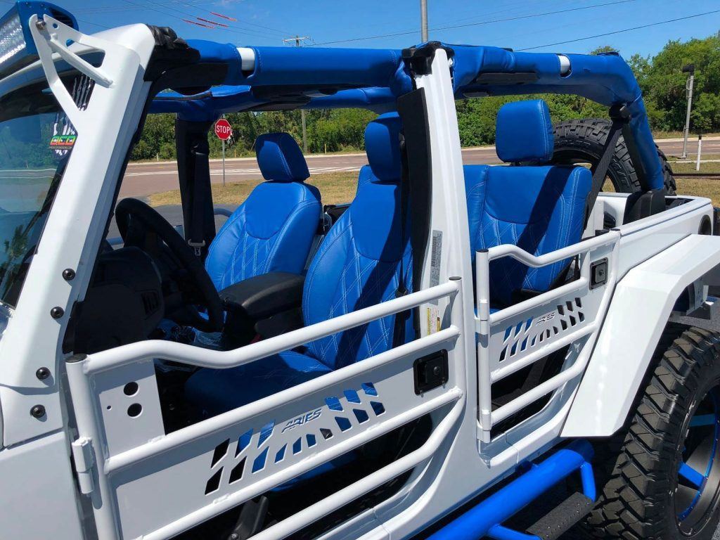 2018 Jeep Wrangler Custom White N’ BLUE Lifted Leather HARDTOP