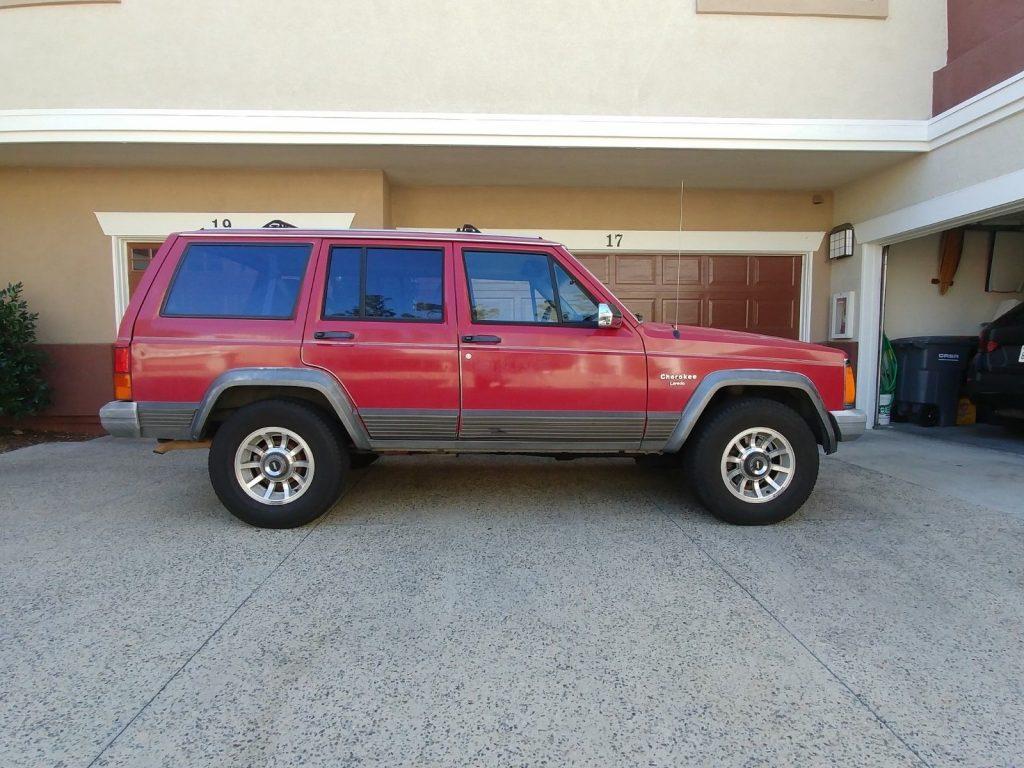 1990 Jeep Cherokee Laredo