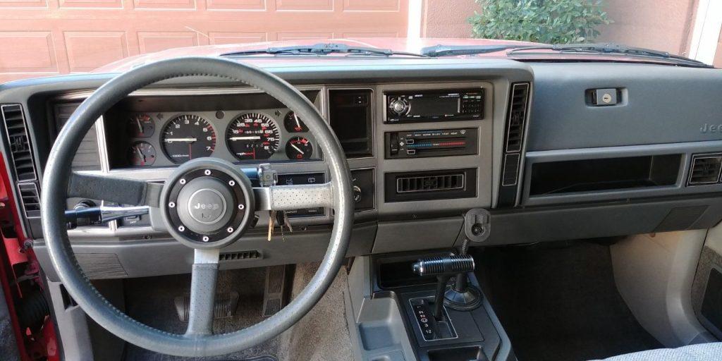 1990 Jeep Cherokee Laredo