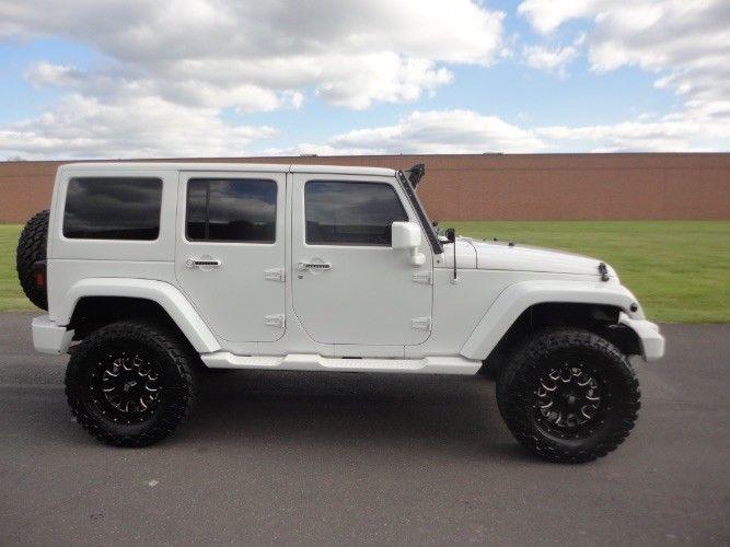 2011 Jeep Wrangler Unlimited 4X4