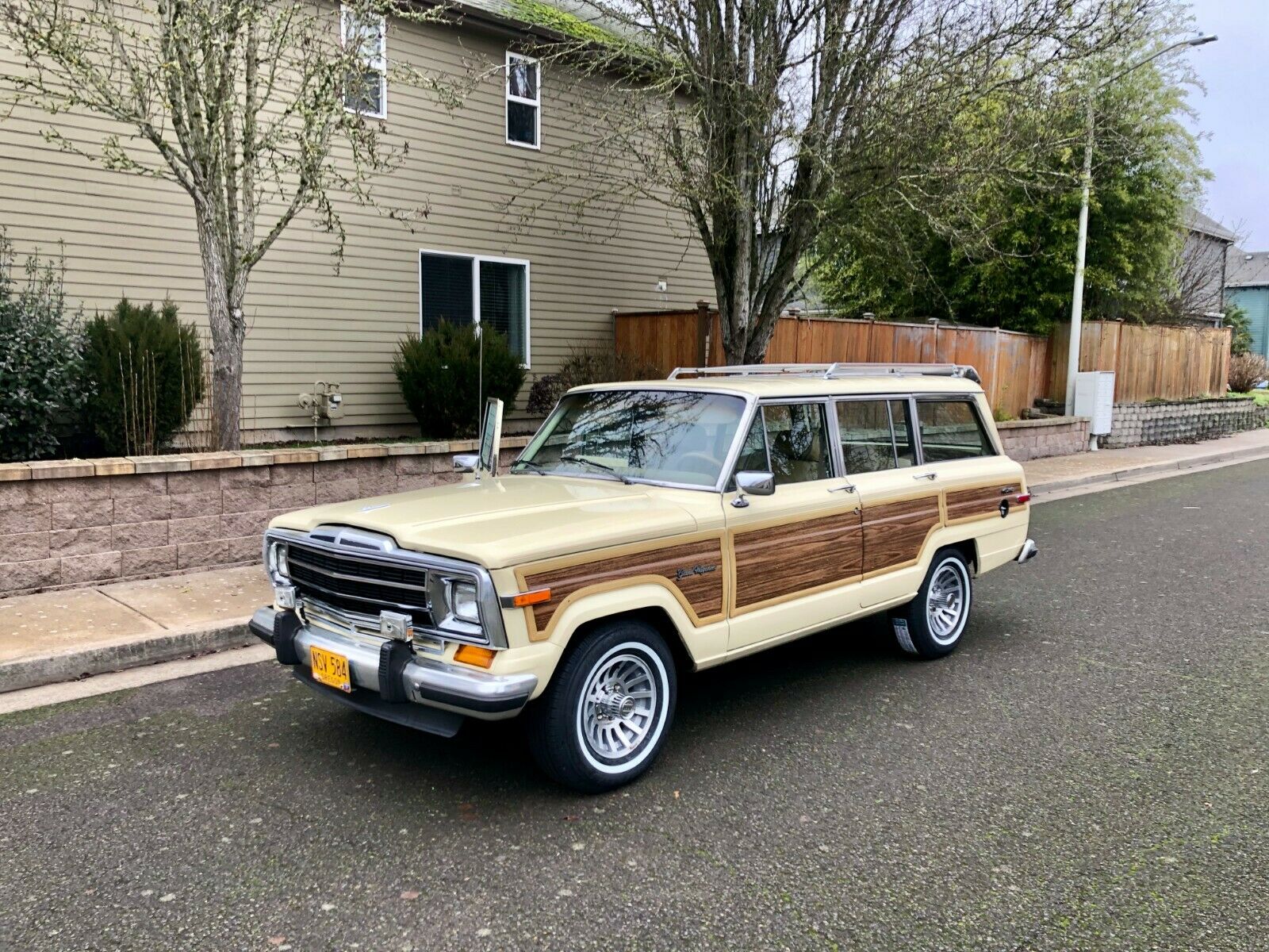 1988 Jeep Wagoneer Grand Wagoneer low miles na prodej