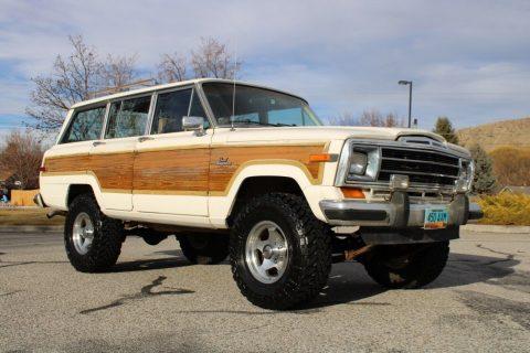 1986 Jeep Grand Wagoneer na prodej