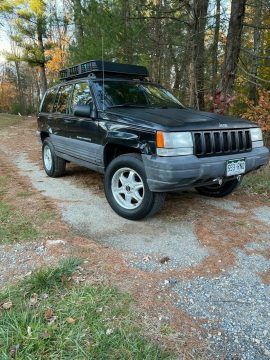 1997 Jeep Grand Cherokee LAREDO na prodej