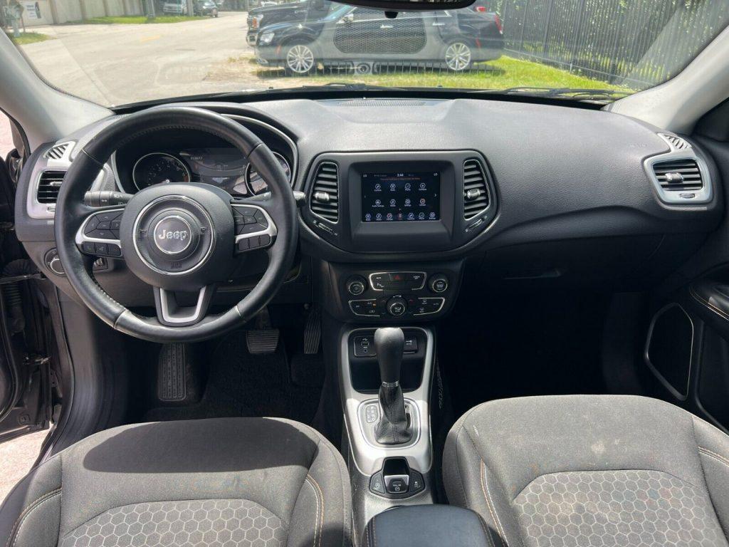2018 Jeep Compass SPORT