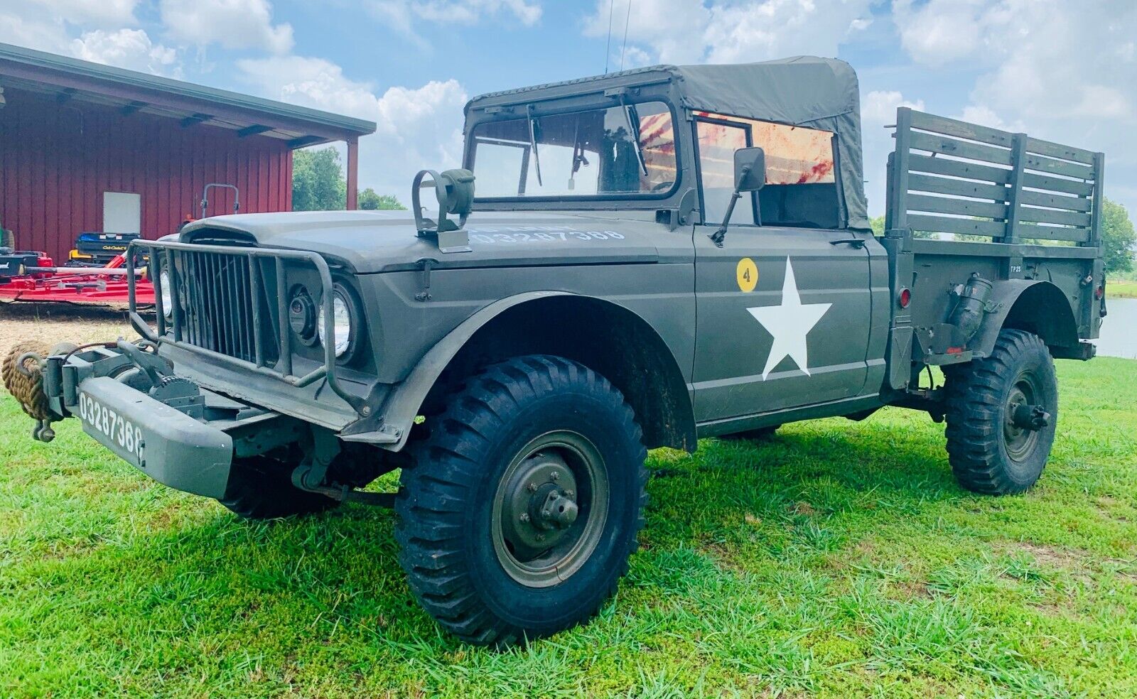 1969 M715 Kaiser Jeep na prodej
