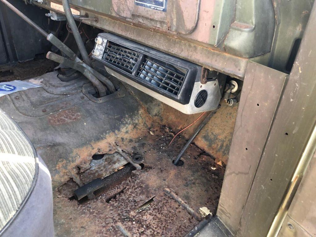 1968 Jeep M725 Ambulance