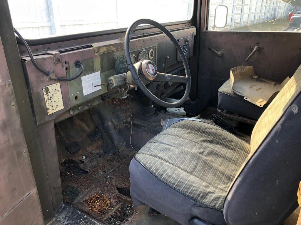 1968 Jeep M725 Ambulance