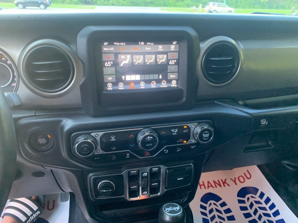 2018 Jeep Wrangler 4WD 2.0L Turbo