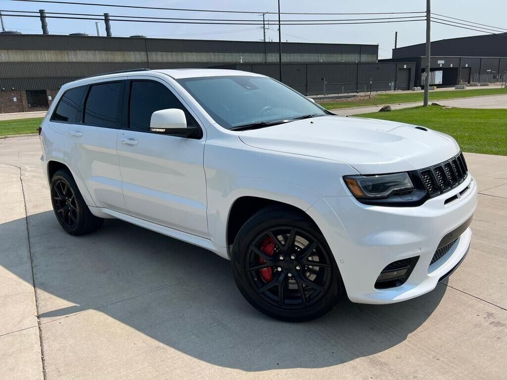 2021 Jeep Grand Cherokee Srt-8 HAS The MOST Advanced Technology Options