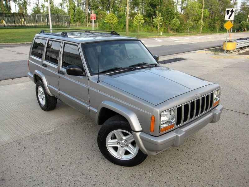 2000 Jeep Cherokee 4dr Limited 4WD