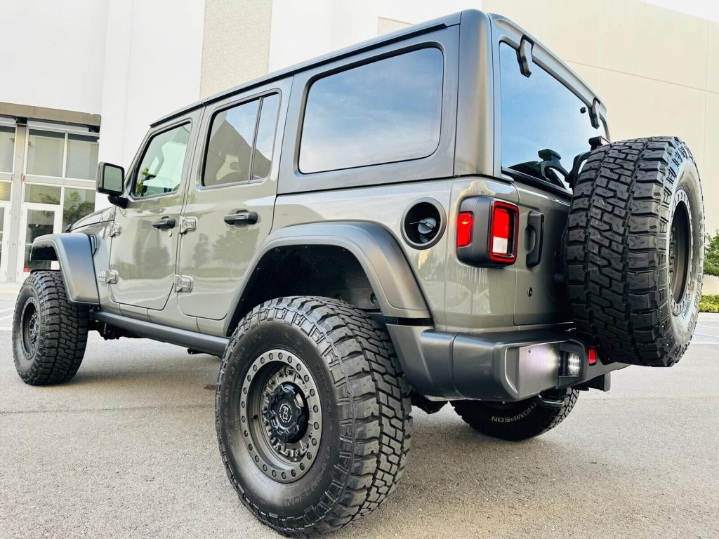2020 Jeep Wrangler Unlimited Sport Lifted