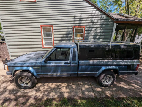 1988 Jeep Comanche Pioneer 4X4 na prodej