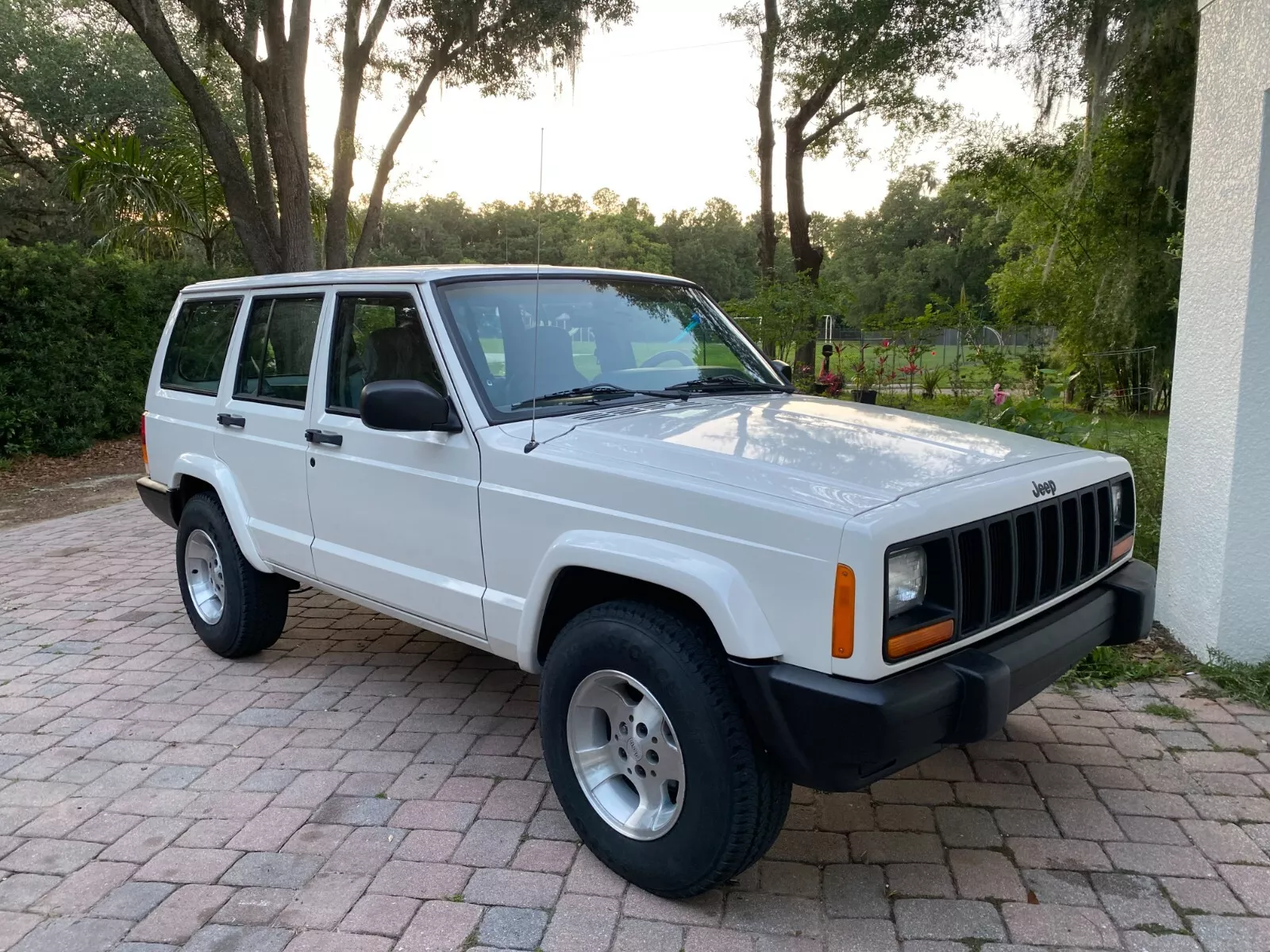 1998 Jeep Cherokee SE