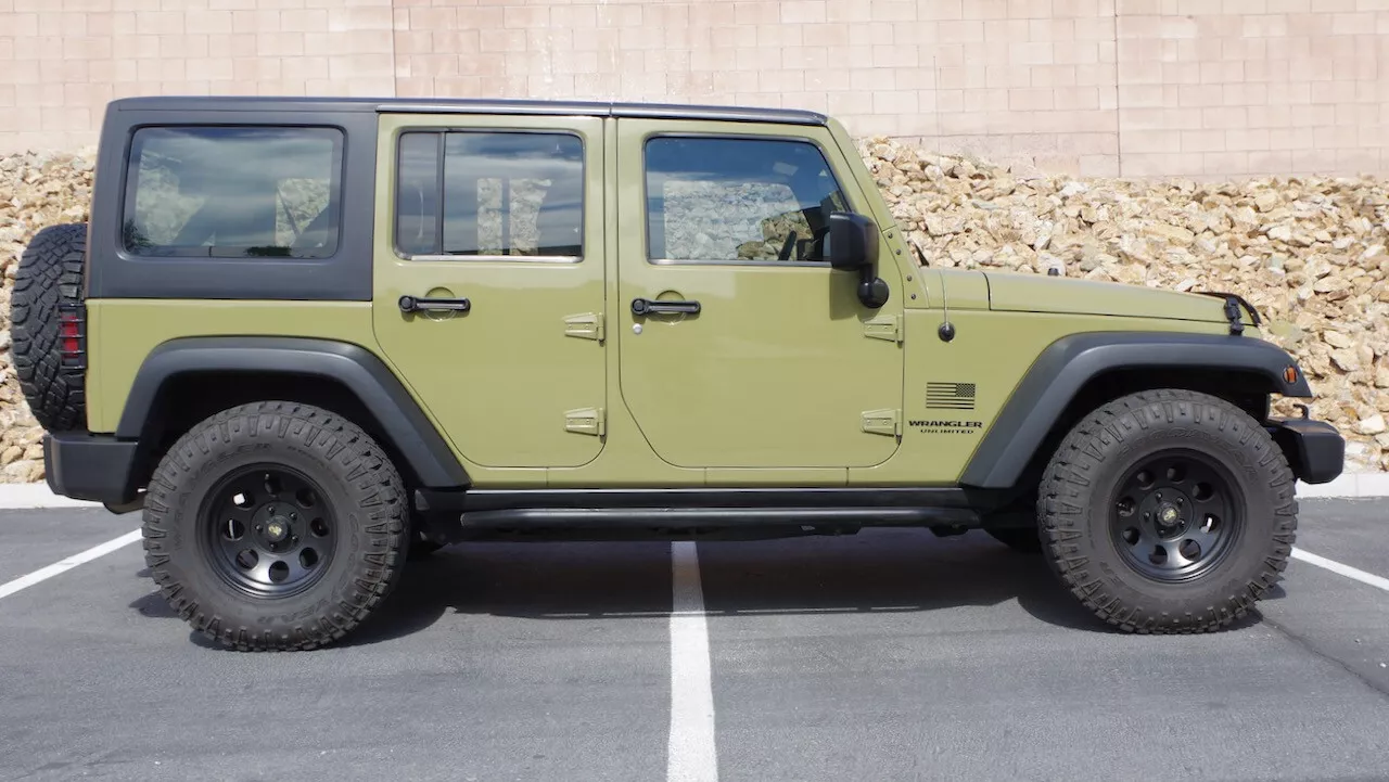 2013 Jeep Wrangler Sport