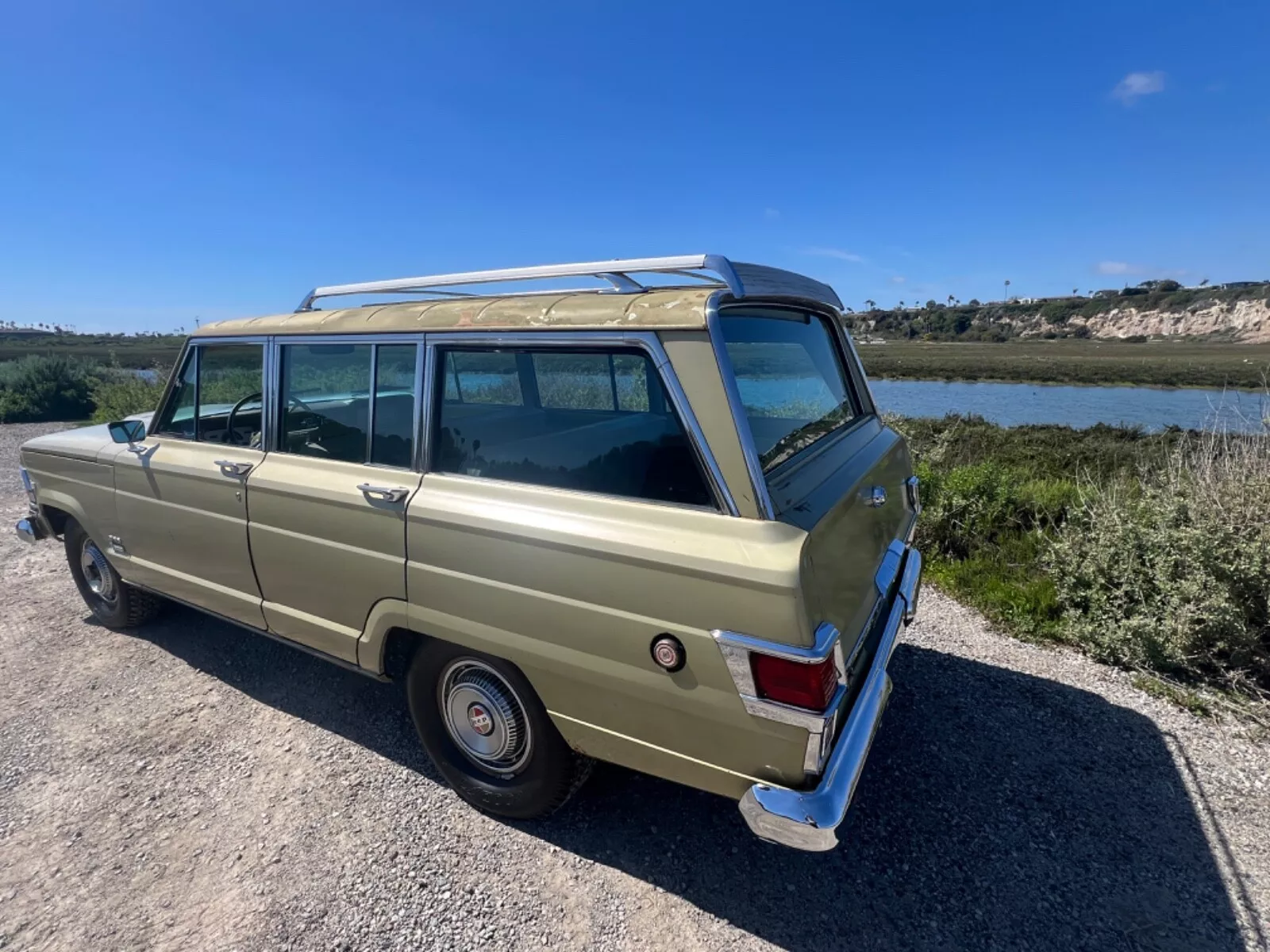 1971 Jeep Wagoneer