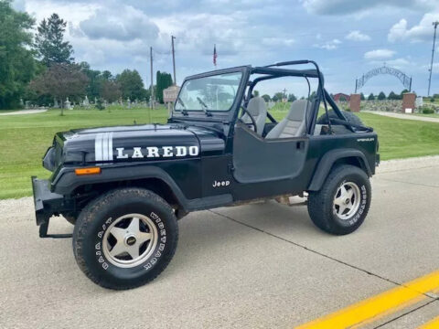 1995 Jeep Wrangler One Owner 77 k low Miles 4&#215;4 HD Video na prodej