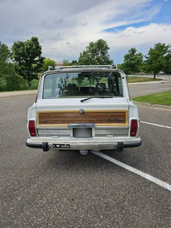 1991 Jeep Wagoneer 4dr 4WD SUV