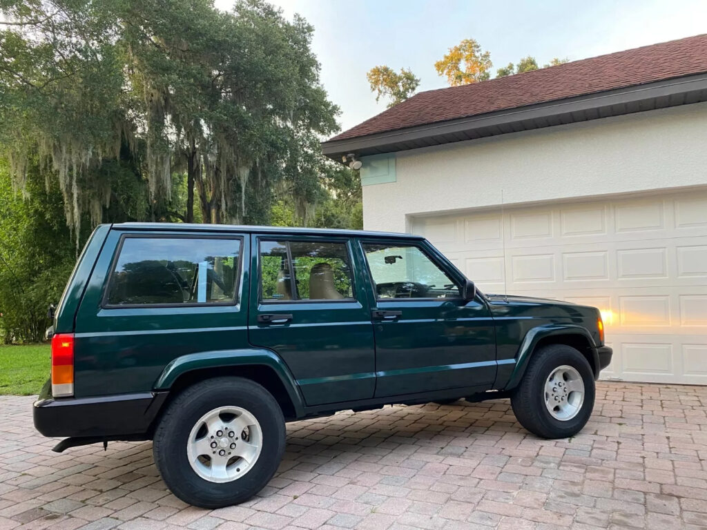 1999 Jeep Cherokee SE