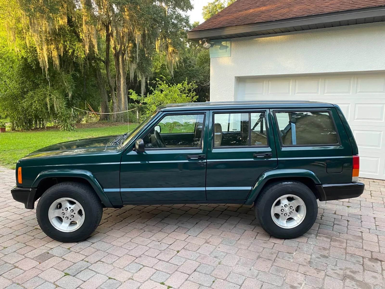 1999 Jeep Cherokee SE