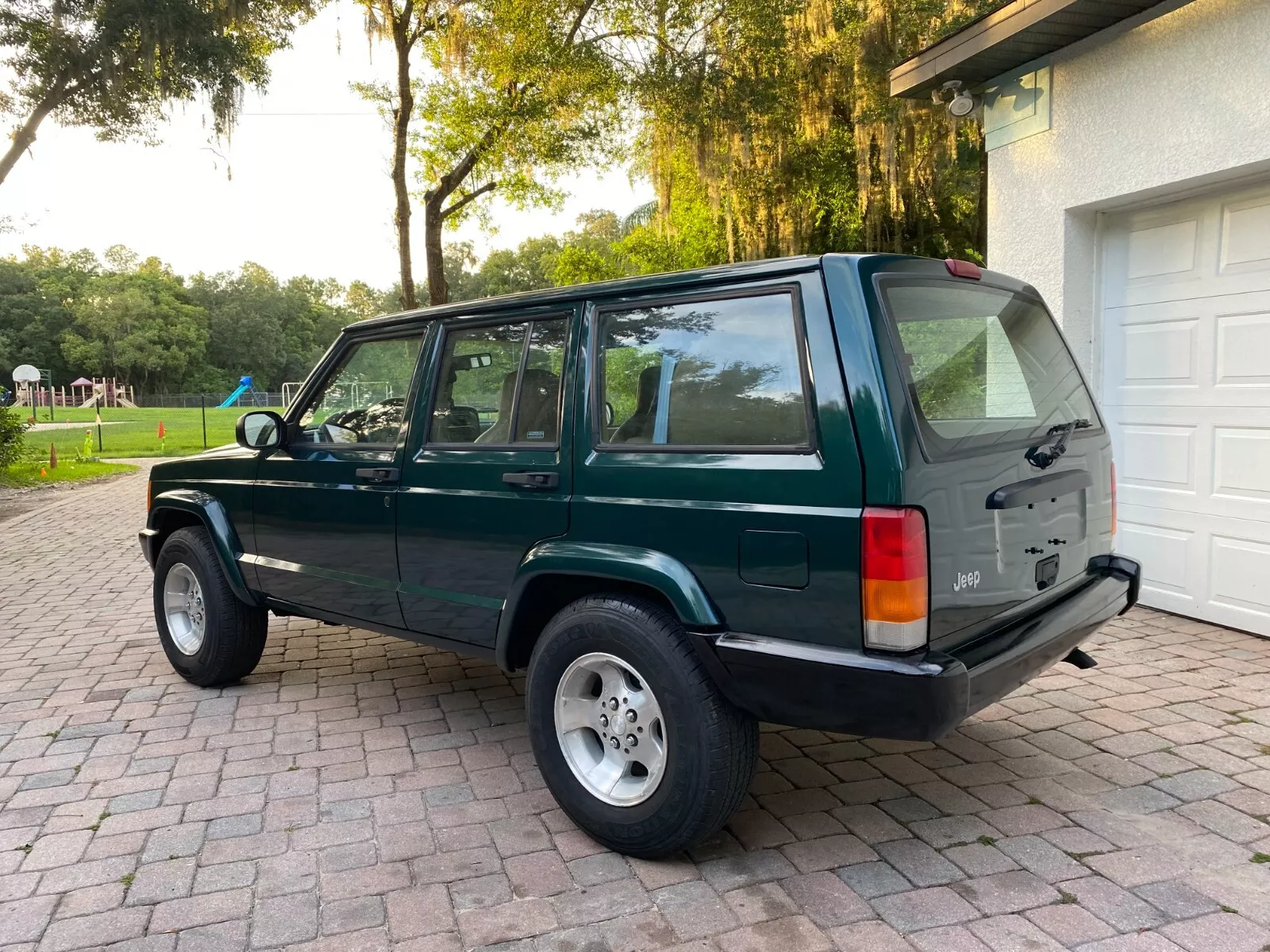 1999 Jeep Cherokee SE