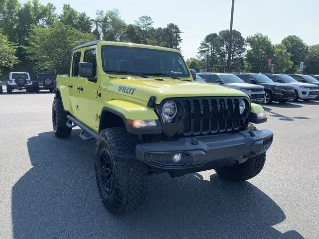 2023 Jeep Gladiator Sport