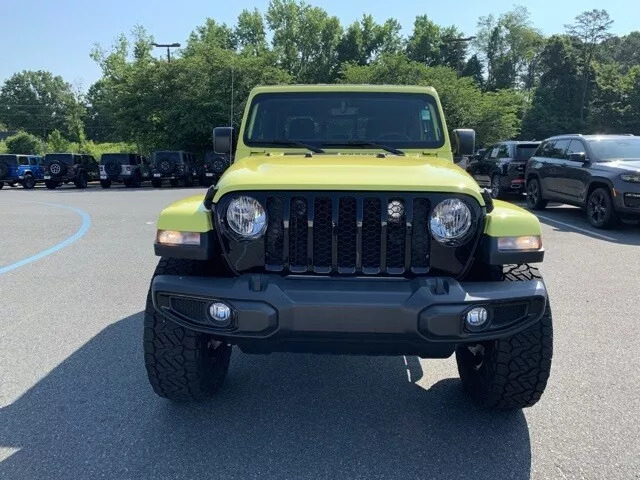 2023 Jeep Gladiator Sport