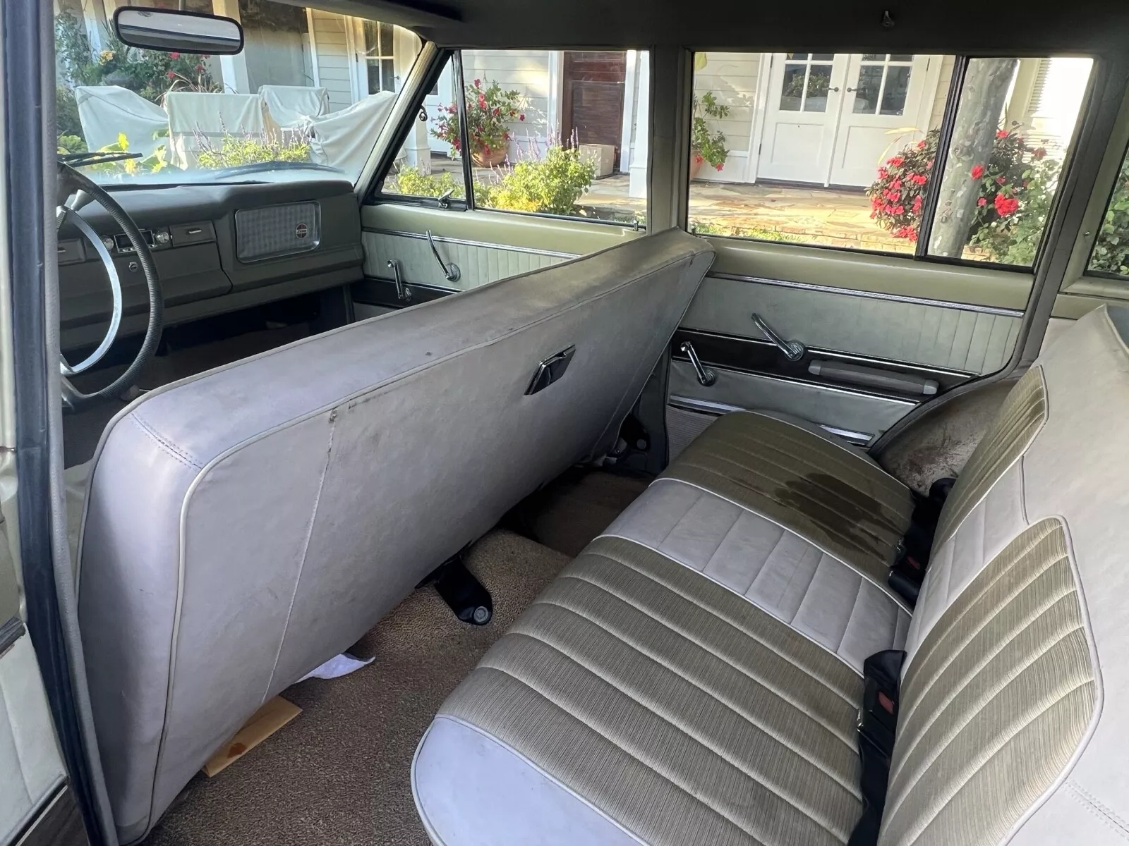 1971 Jeep Wagoneer