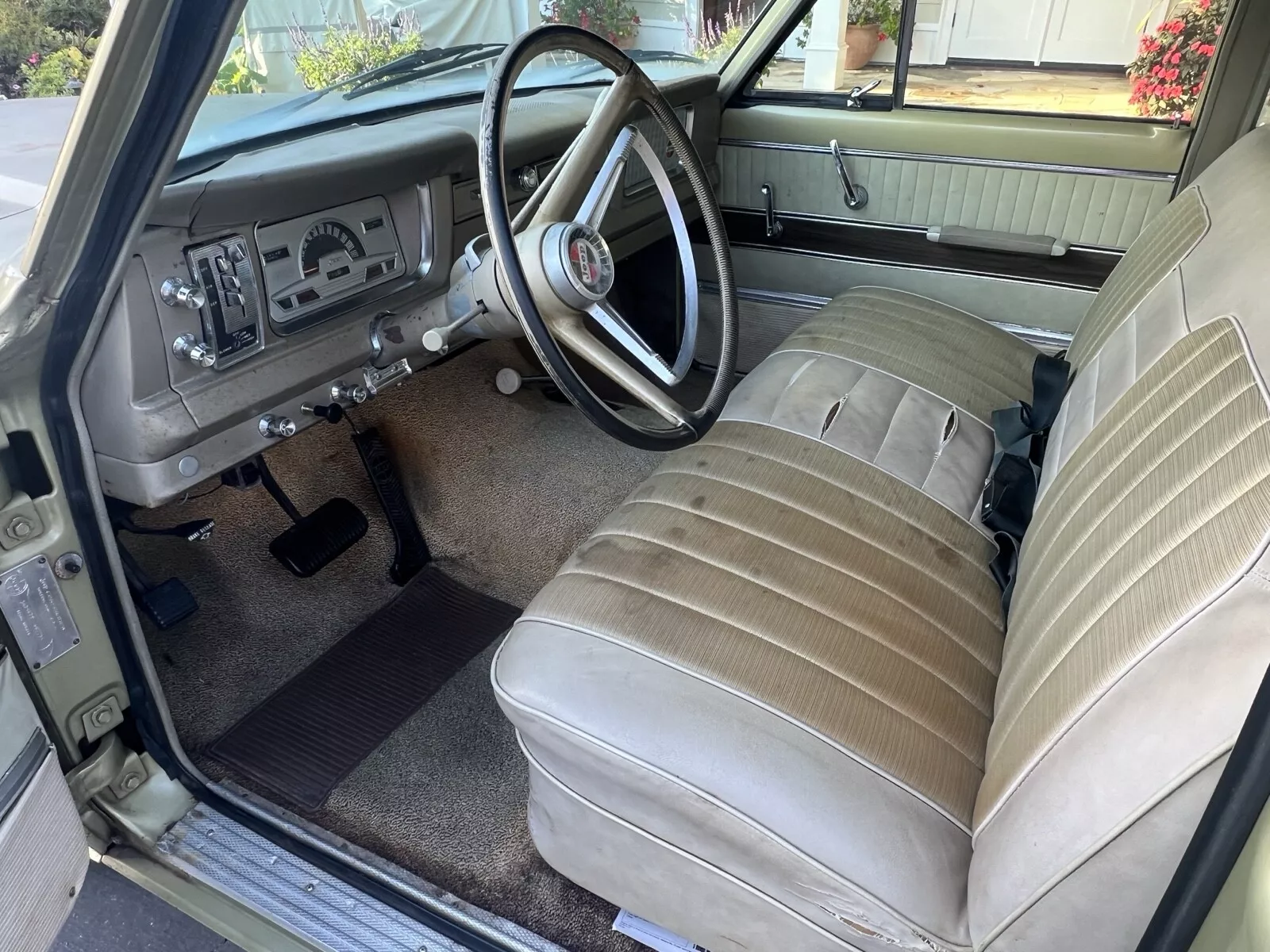 1971 Jeep Wagoneer