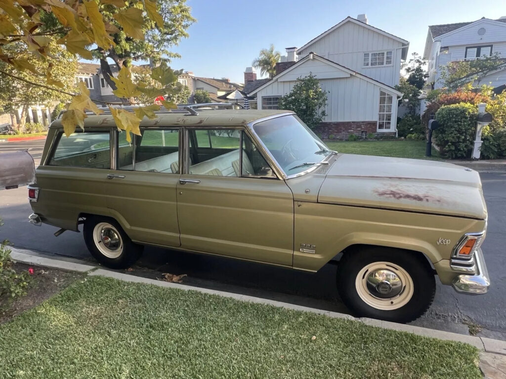 1971 Jeep Wagoneer