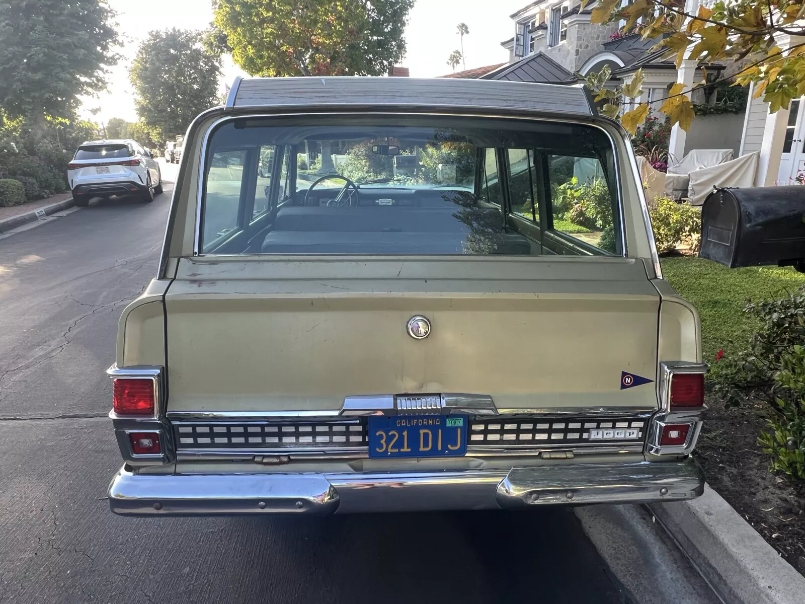 1971 Jeep Wagoneer