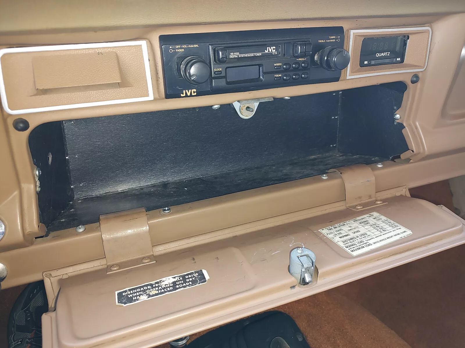 1981 Jeep J10 Western Weave Cloth Interior / Custom Level trim