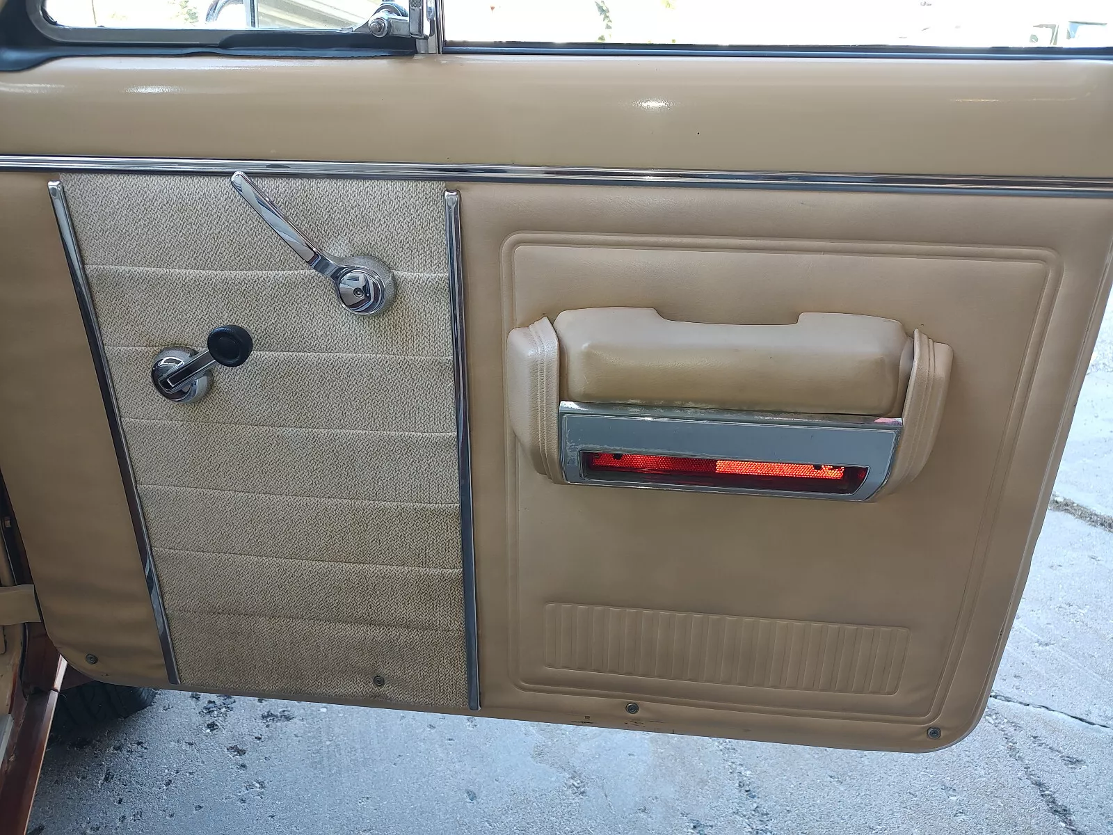 1981 Jeep J10 Western Weave Cloth Interior / Custom Level trim