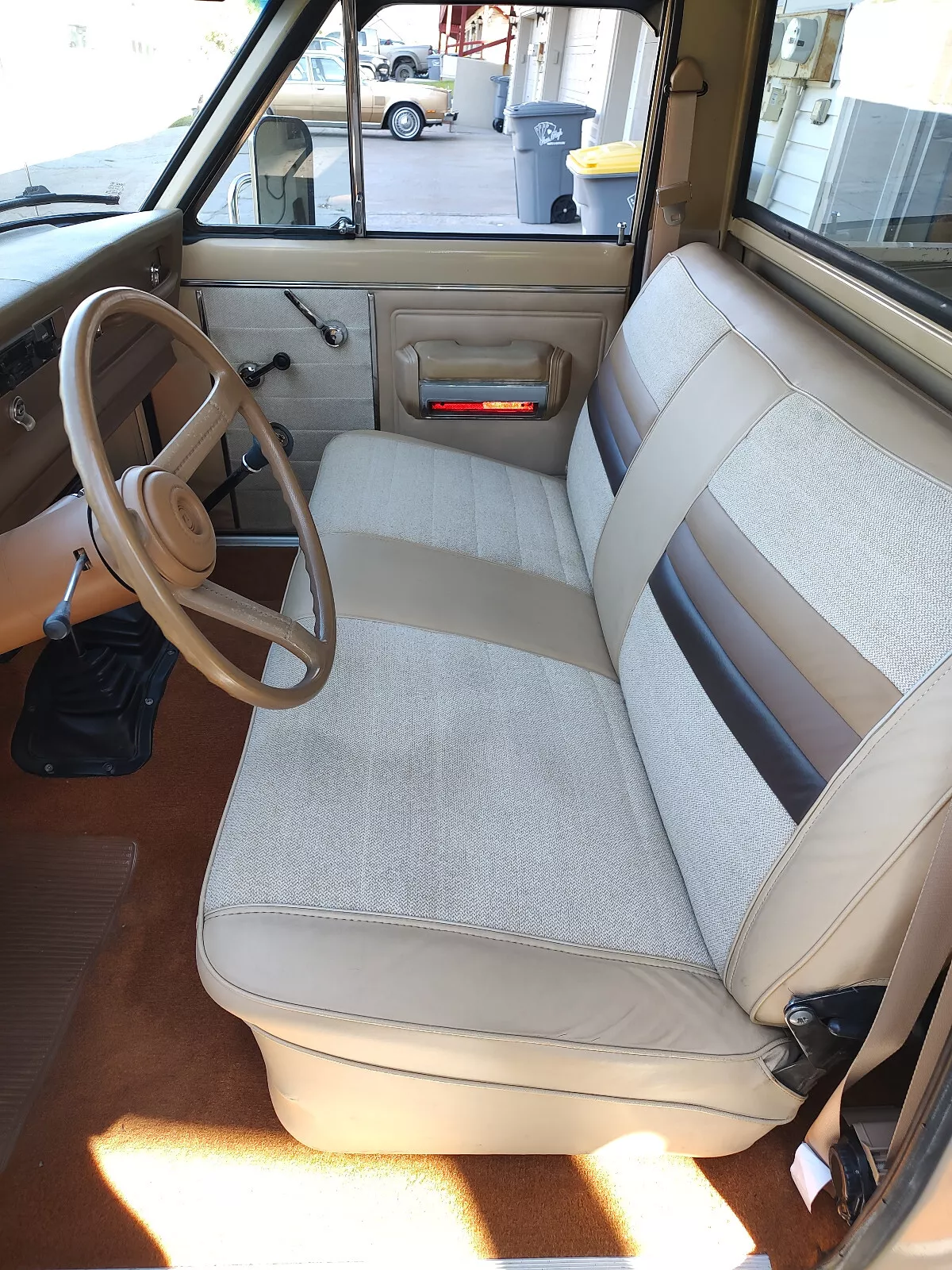 1981 Jeep J10 Western Weave Cloth Interior / Custom Level trim