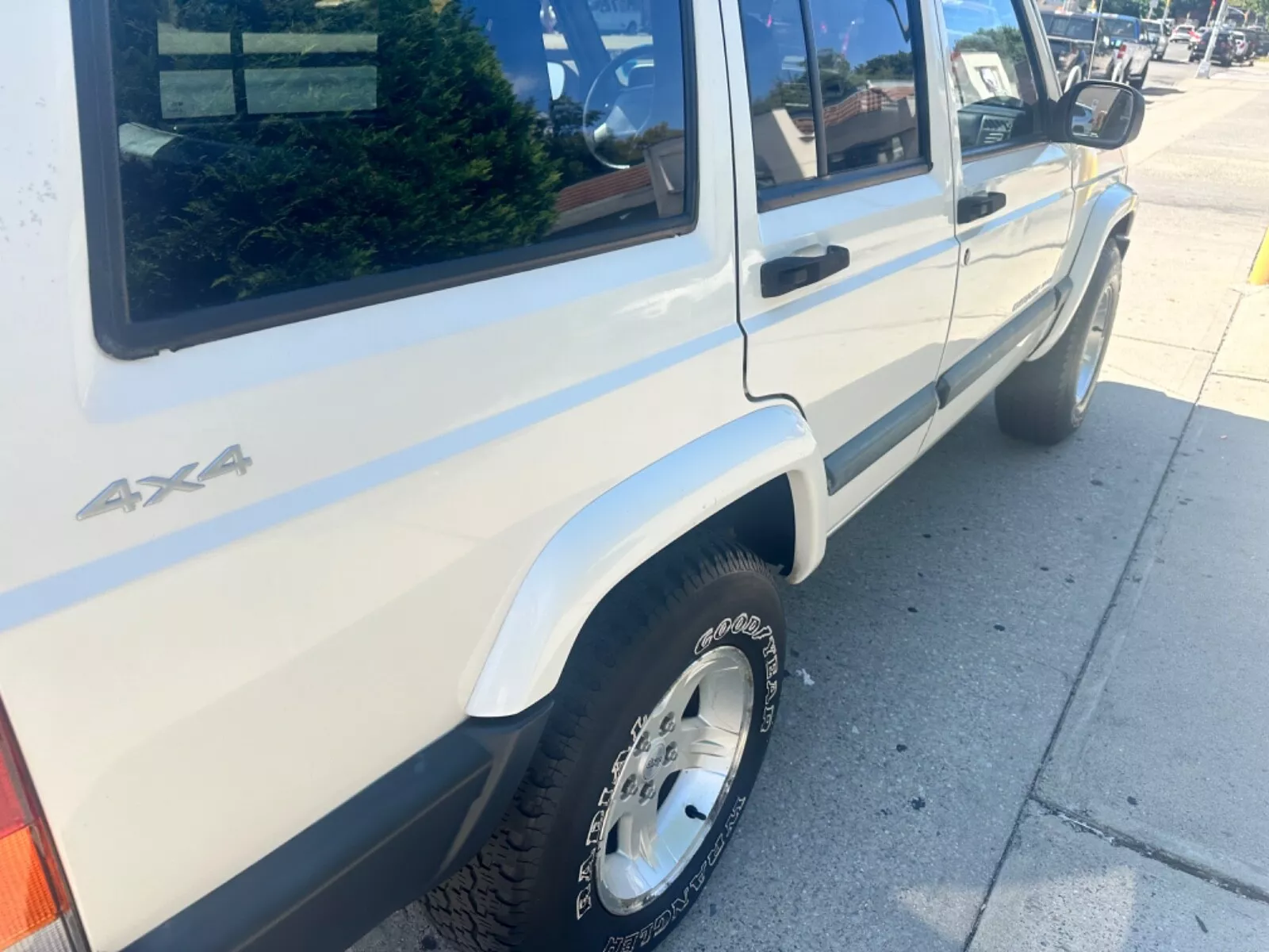 2000 Jeep Cherokee Sport