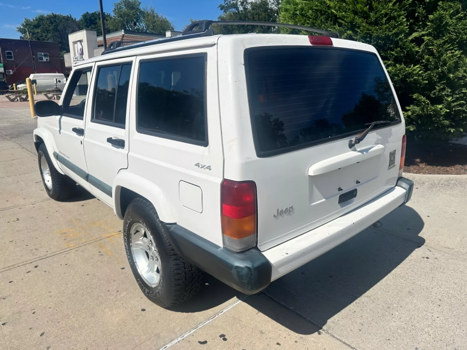 2000 Jeep Cherokee Sport