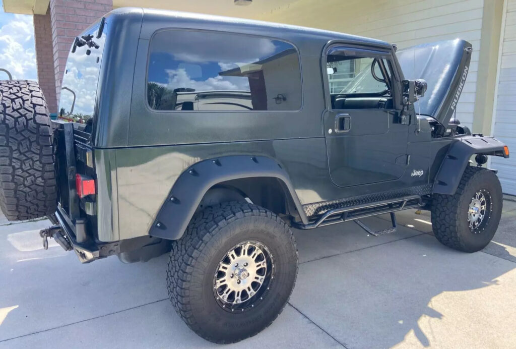 2006 Jeep Wrangler Rubicon Unlimited LJ 4X4 6 cyl Hardtop