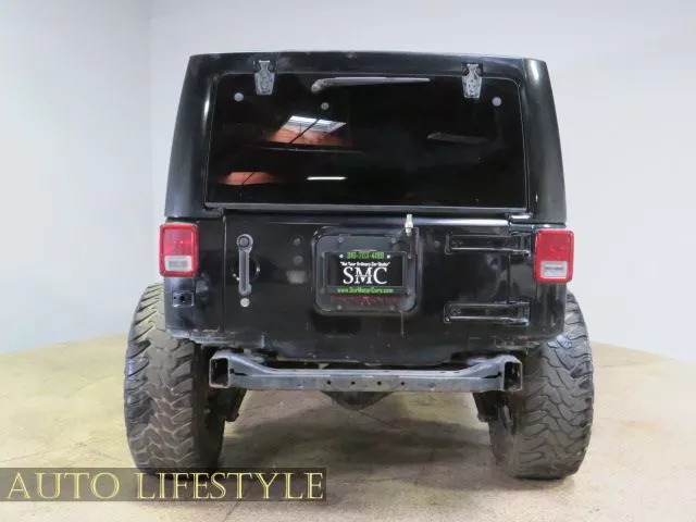 2012 Jeep Wrangler Unlimited Sahara