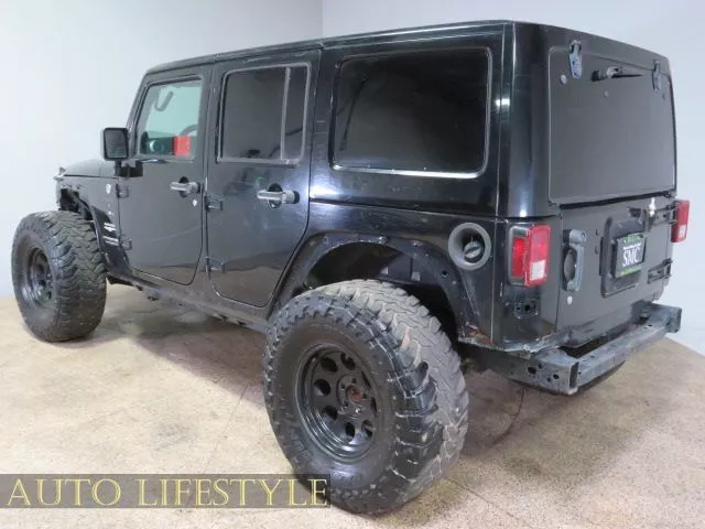 2012 Jeep Wrangler Unlimited Sahara